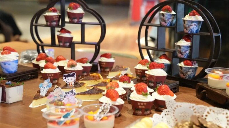 “風(fēng)火輪加速美麗，乾坤圈圈住幸?！迸窆?jié)特別活動